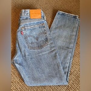 Levi’s Wedgie Jeans